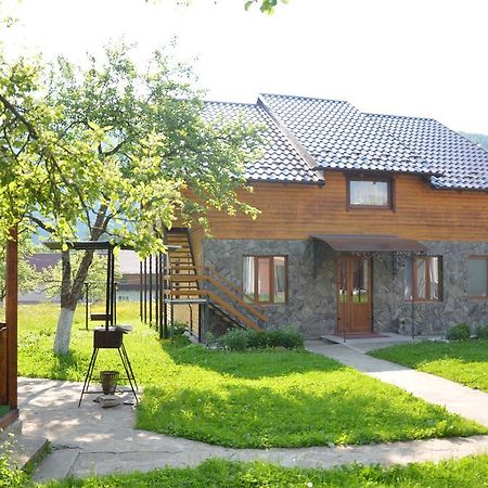 Rosinka Apartamento Yaremche Exterior foto