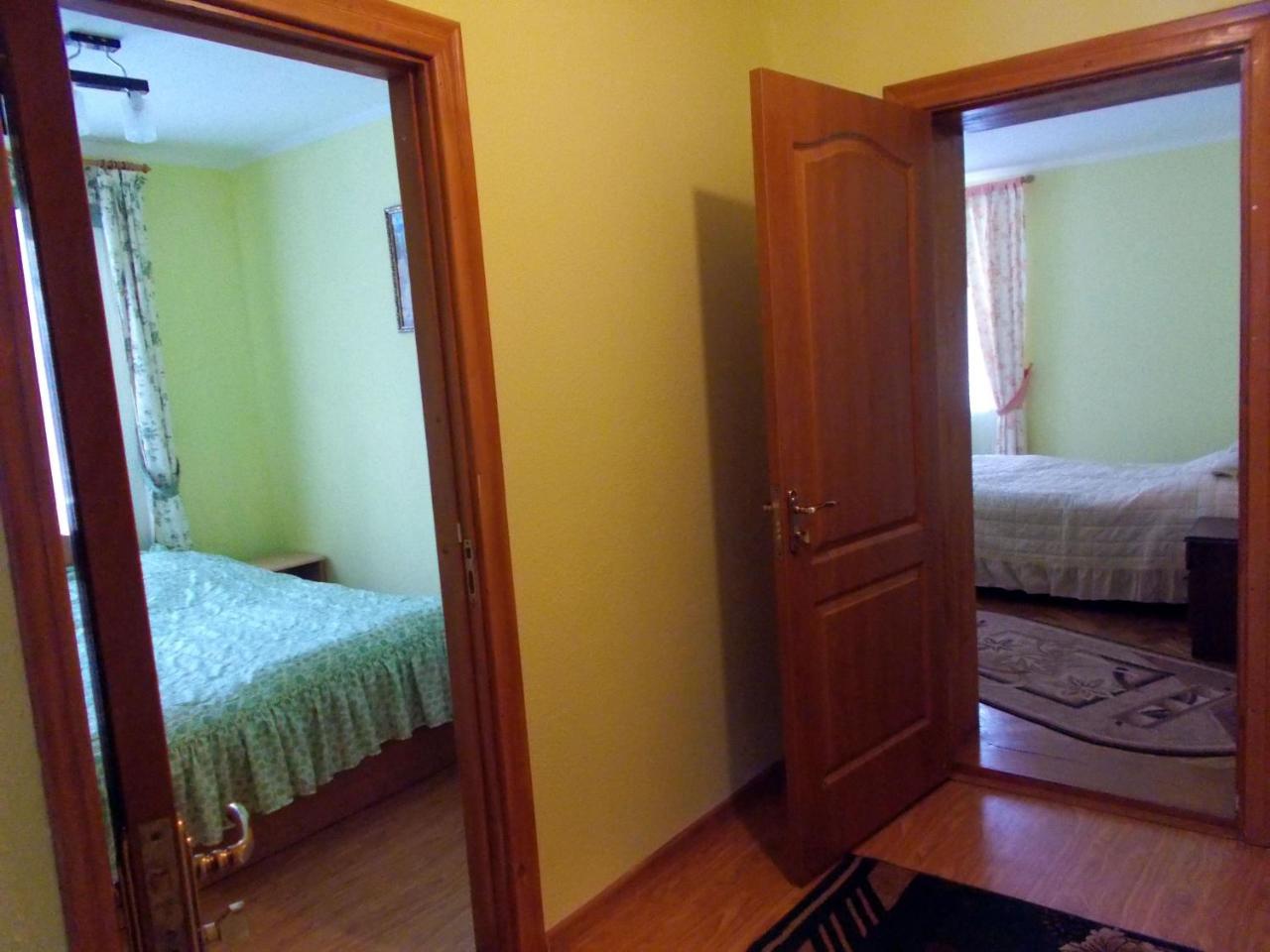Rosinka Apartamento Yaremche Exterior foto