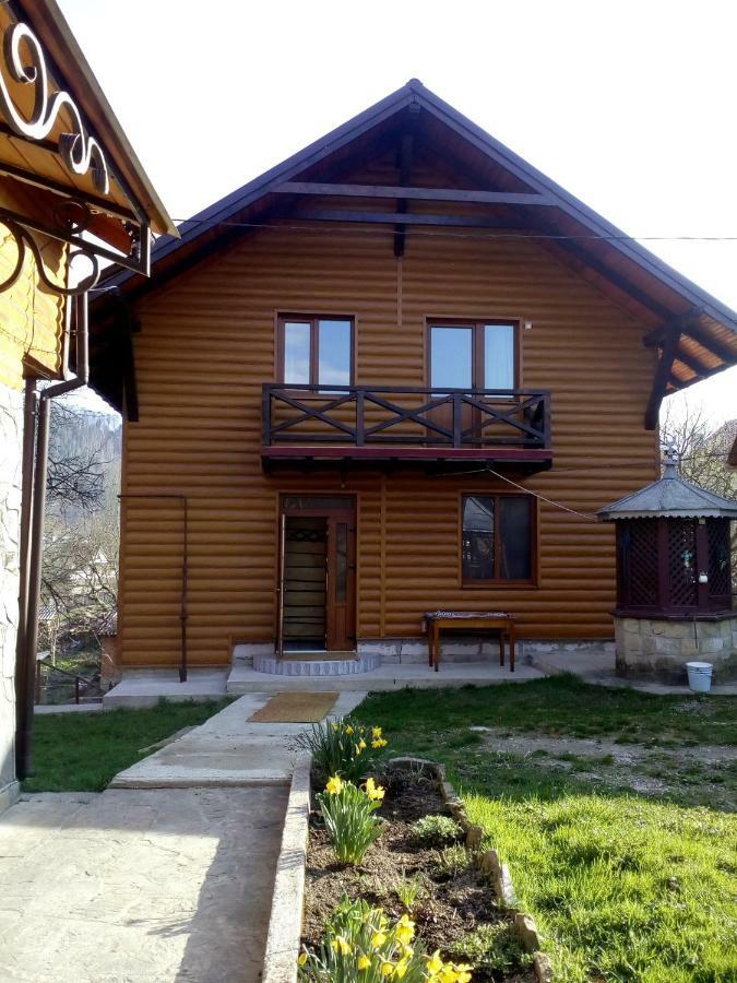 Rosinka Apartamento Yaremche Exterior foto