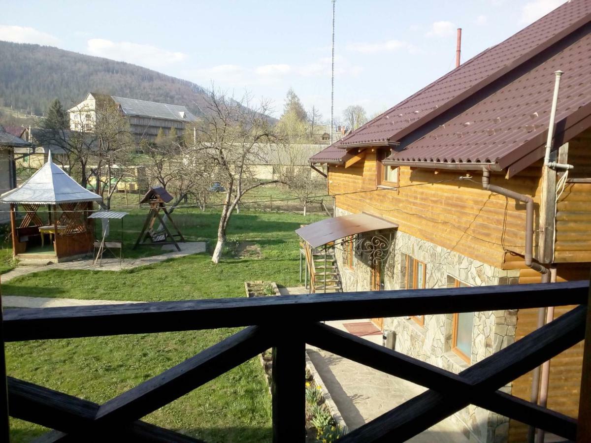 Rosinka Apartamento Yaremche Exterior foto